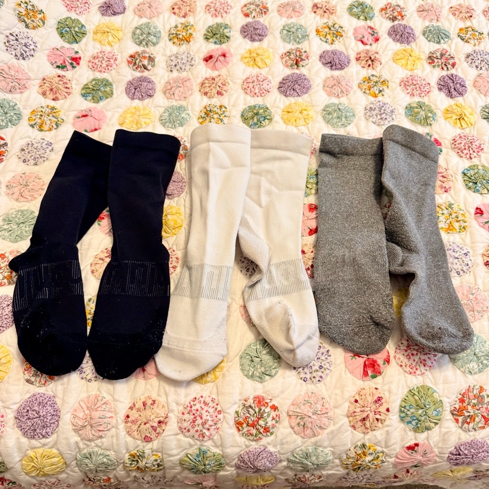 Lululemon Power Stride Crew Socks, size medium (3 pairs)